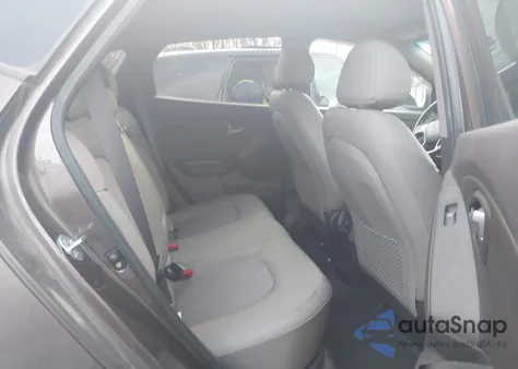 2014 Hyundai Tucson Se z USA, uszkodzony, nr VIN KM8JU3AG4EU801306